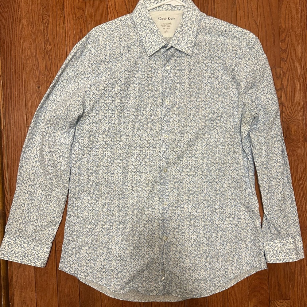 Calvin Klein Men's Blue and White CK Patterned Shirt